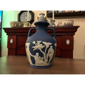 Beautiful Antique Wedgwood Cobalt Blue Dipped Portland Vase 6 inch England